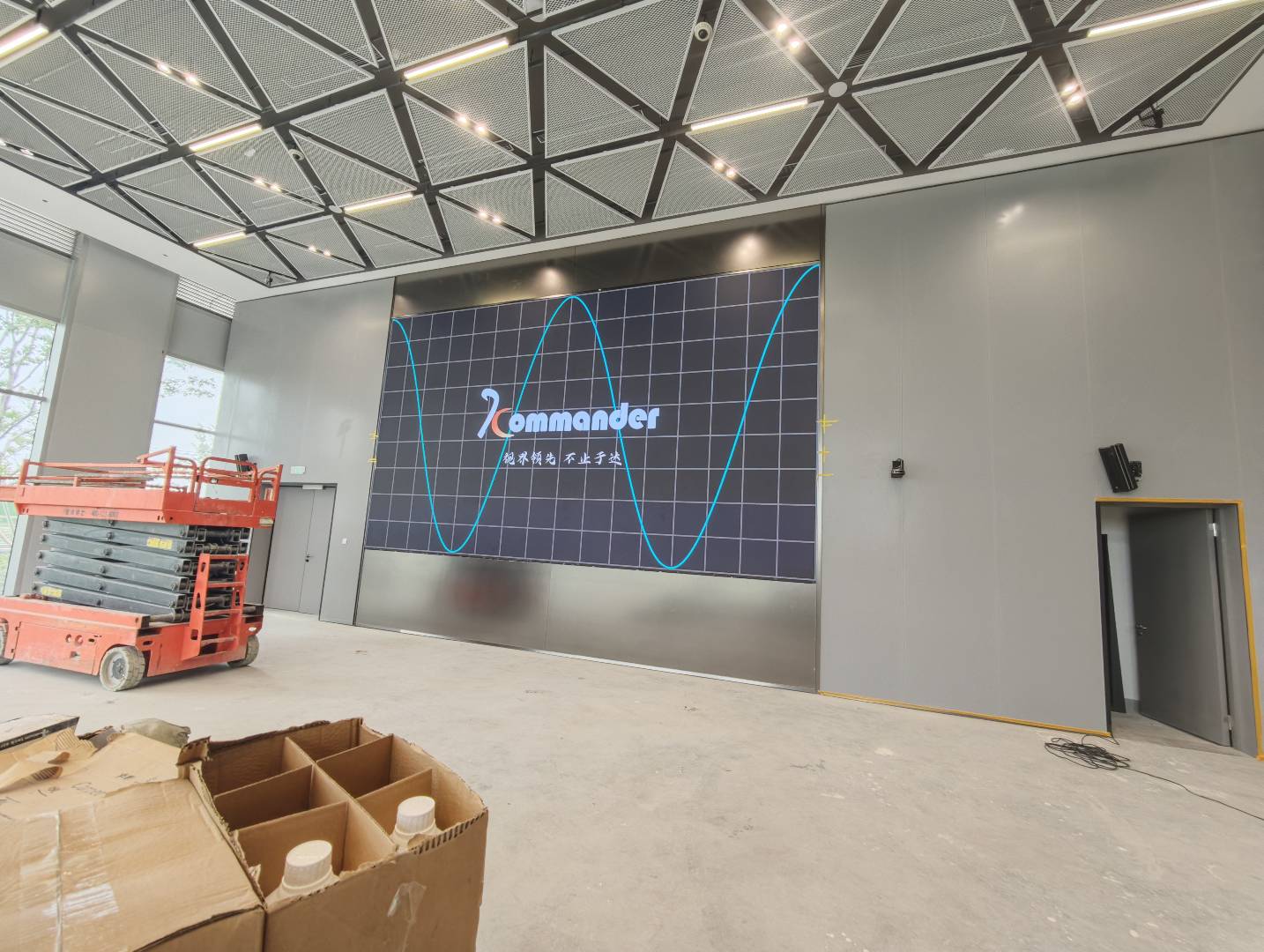 苏州某公司一楼LED大屏